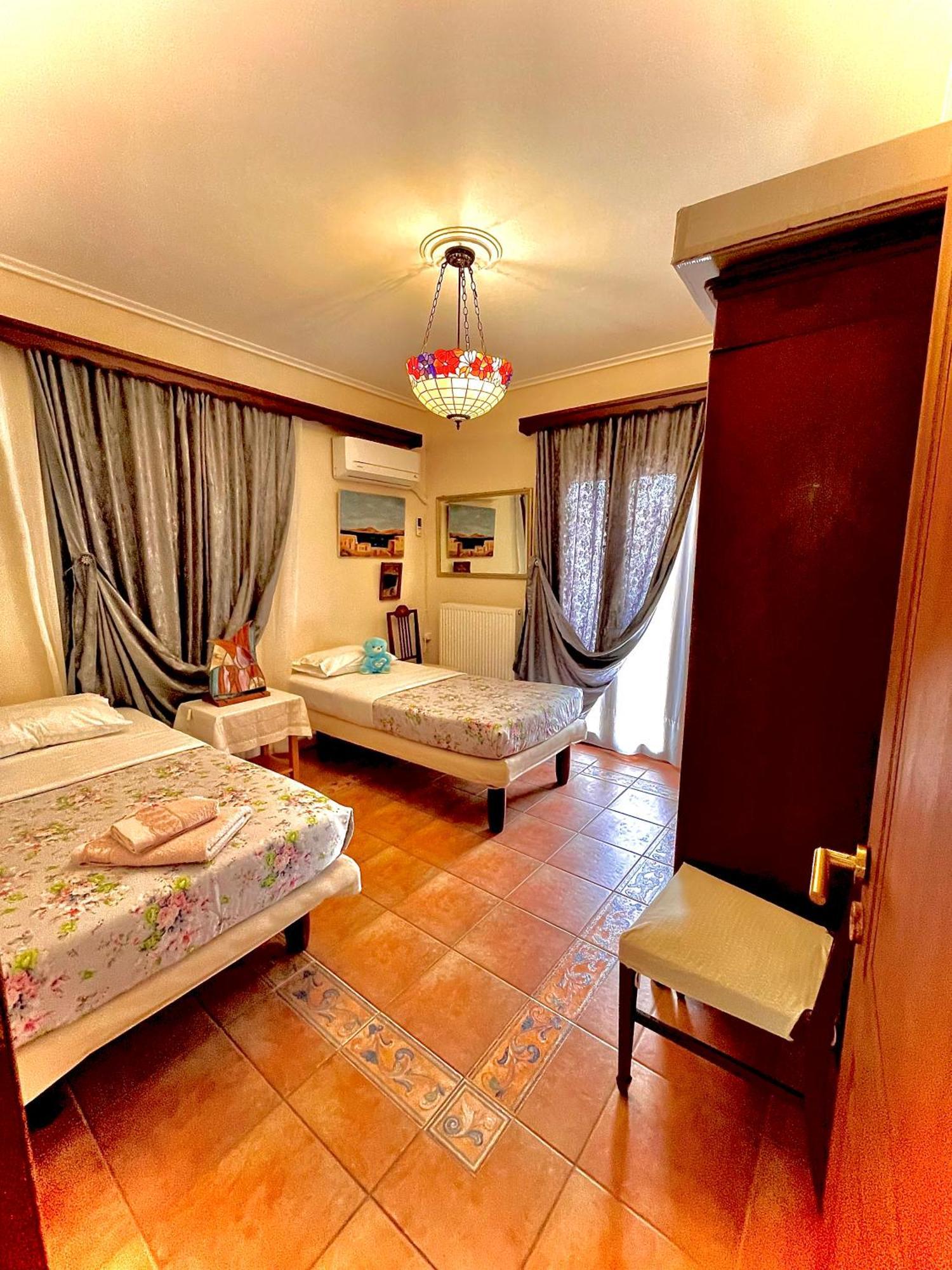 ODYSSEAS Luxury Villa & SPA Poros  Extérieur photo
