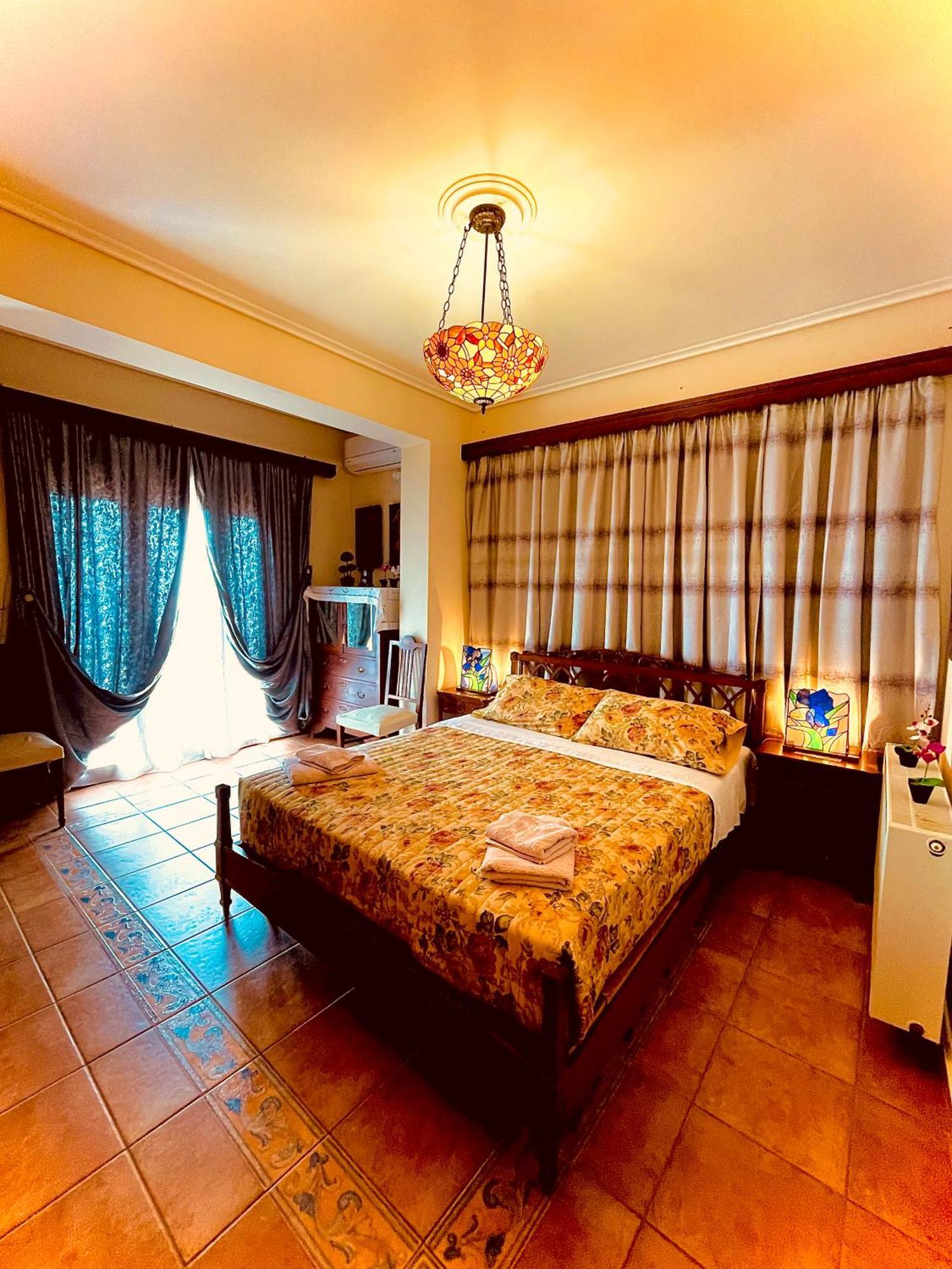 ODYSSEAS Luxury Villa & SPA Poros  Extérieur photo